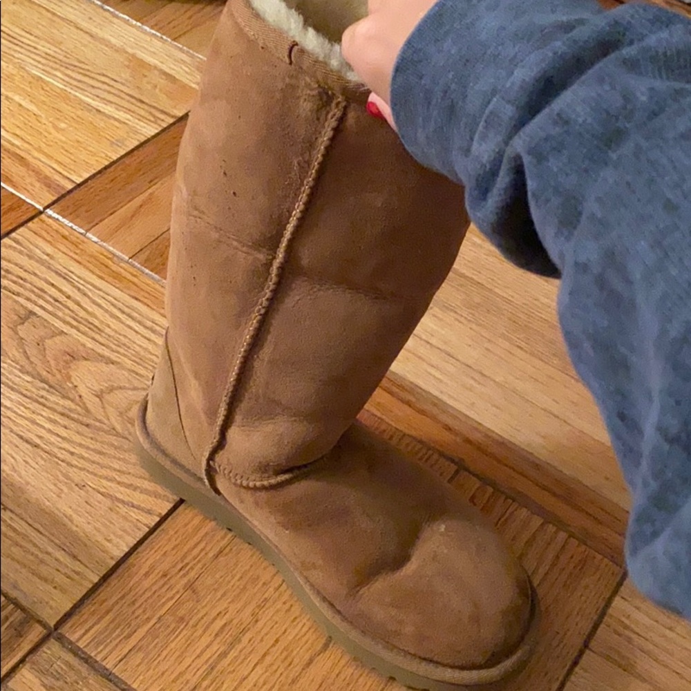 Used tan Ugg’s
